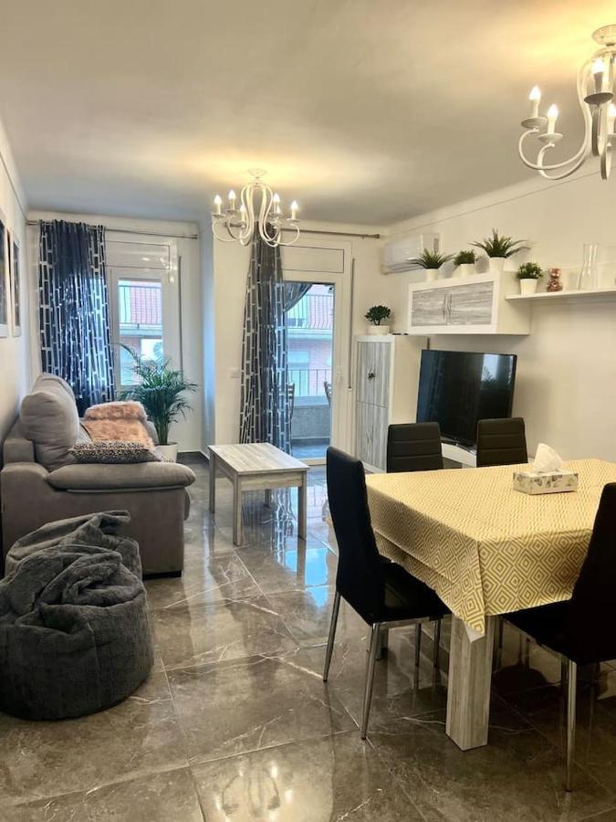 Amplio Apartamento Tranquilo Cerca De La Playa โรเซส ภายนอก รูปภาพ